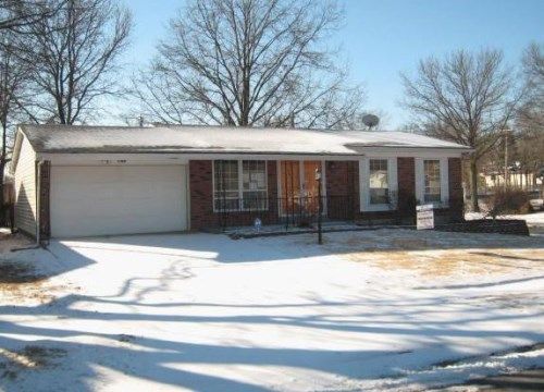 1 Las Hembra Ct, Florissant, MO 63033