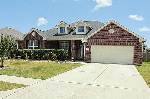 1748 MERIDIAN GREENS DR, Dickinson, TX 77539