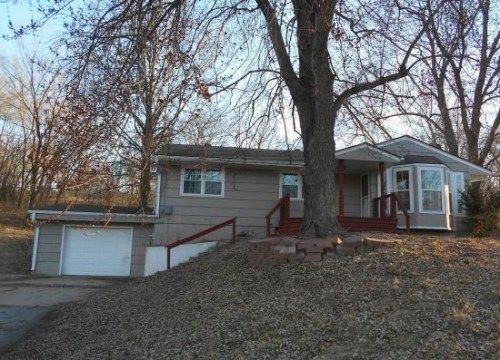 6337 Dodson Ave, Kansas City, KS 66106