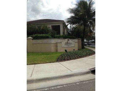 2548 Centergate Dr # 307, Hollywood, FL 33025