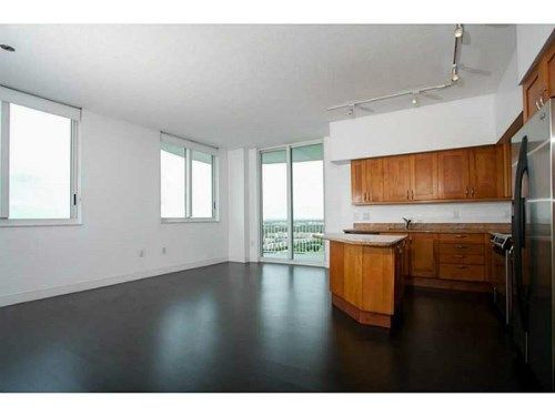 1755 HALLANDALE BEACH BL # 2502E, Hallandale, FL 33009