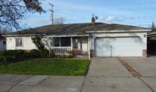 633 Holly Drive Lodi, CA 95240