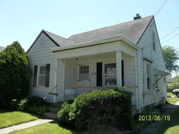 1555 Vermont St, Saginaw, MI 48602