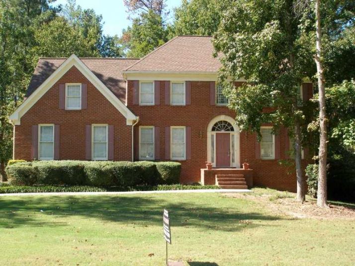 5135 Shadow Path Lane, Lilburn, GA 30047