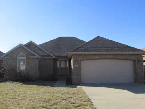 3160 W Melbourne St, Springfield, MO 65810