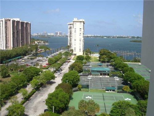 11111 BISCAYNE BL # 322, Miami, FL 33181