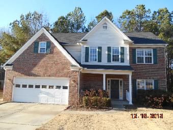 450 Fairway Walk Dr, Lawrenceville, GA 30043