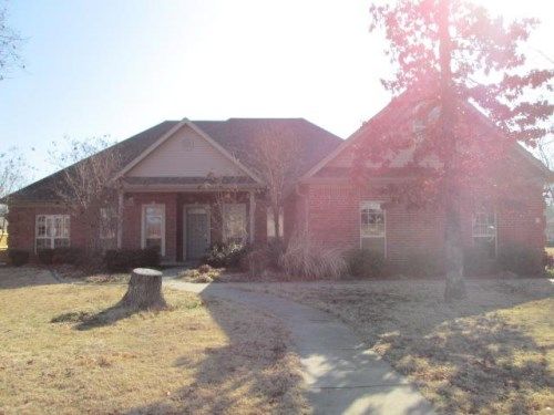 2 Darlington Dr, Cabot, AR 72023