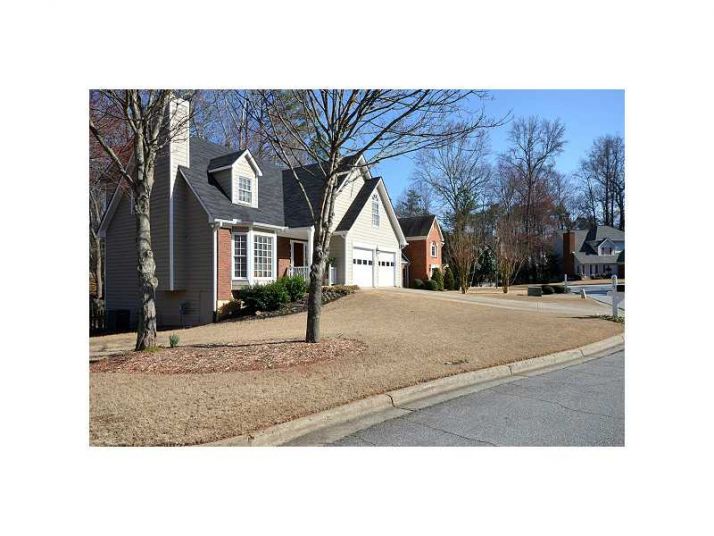 815 Kenley Walk, Roswell, GA 30076