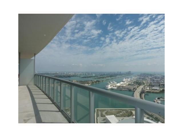 888 BISCAYNE BL # 2801, Miami, FL 33132