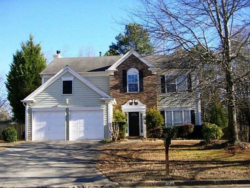 1075 Lyndhurst Way, Roswell, GA 30075