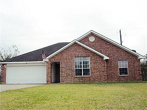 8730 ROWEN, Needville, TX 77461