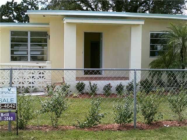 242 NW 100 TE, Miami, FL 33150