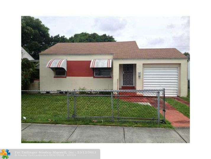 742 NW 74 ST, Miami, FL 33150