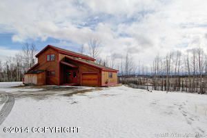 3301 E Palmdale Drive, Wasilla, AK 99654