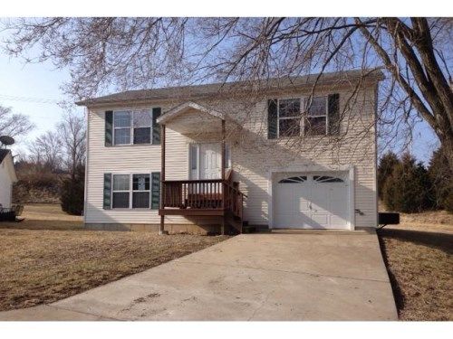 223 Grand Central Dr, Union, MO 63084