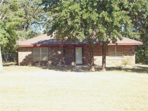 16 Walker Ln, Mcloud, OK 74851