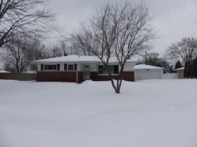 2201 W 57th Pl, Merrillville, IN 46410