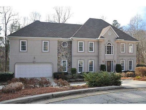 225 Willow Brook Drive, Roswell, GA 30076