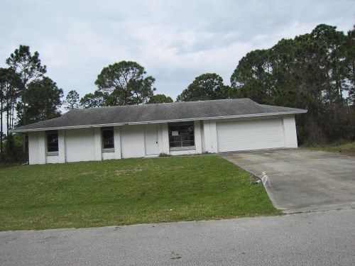 834 Algaringo Ave S, Palm Bay, FL 32909