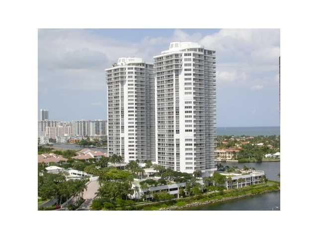 3731 N COUNTRY CLUB DR # 1622, Miami, FL 33180