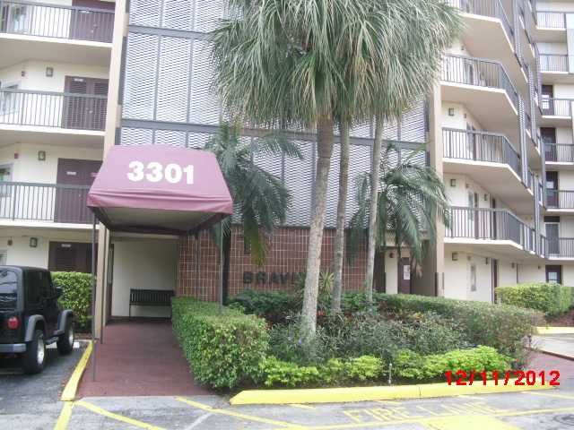 3301 N COUNTRY CLUB DR # 103, Miami, FL 33180