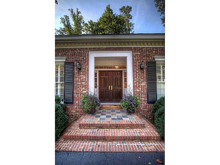 1360 Barron Court, Atlanta, GA 30327