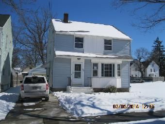 147 76th St, Niagara Falls, NY 14304