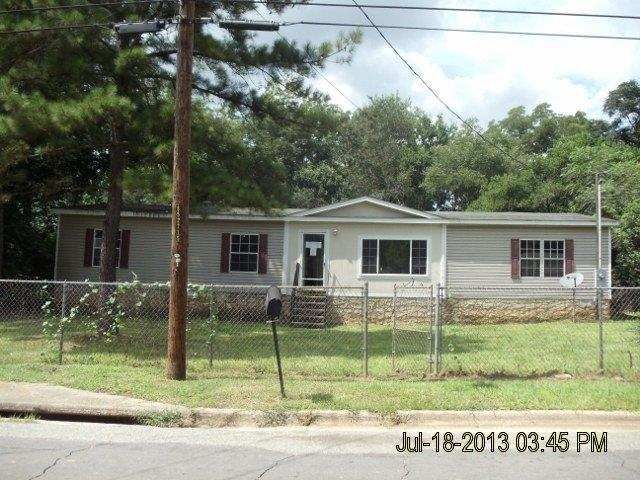 280 9th Ave NW, Dawson, GA 39842