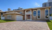 431 Holiday Dr Hallandale, FL 33009