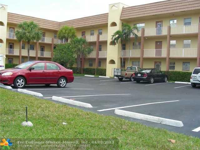 8590 Sunrise Lakes Blvd # 109, Fort Lauderdale, FL 33322