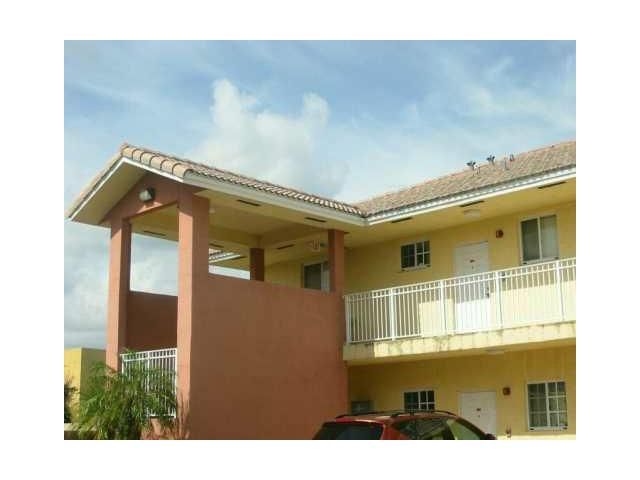 2953 W 80 ST # 202, Hialeah, FL 33018