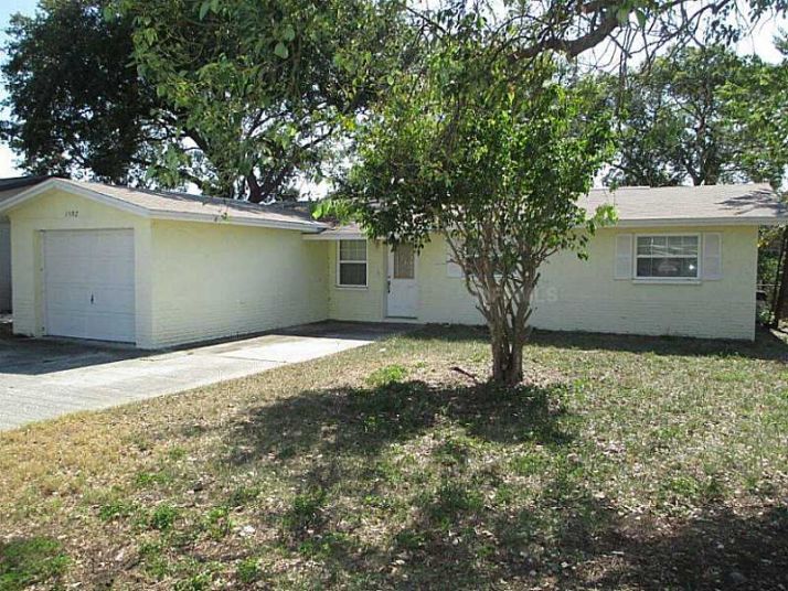 1502 Stone Creek Dr, Tarpon Springs, FL 34689