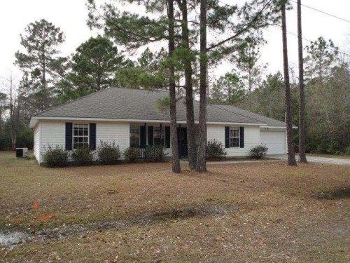 1102 Broadwell Ave, Woodbine, GA 31569