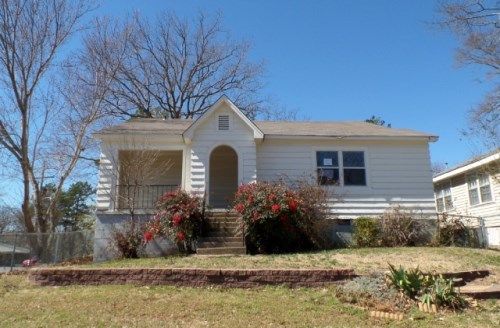 324 Pinewood St, Hot Springs National Park, AR 71913