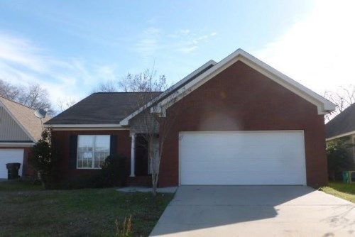 406 Powder Horn Dr, Midland City, AL 36350