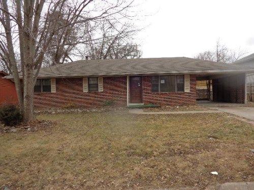 504 Krohn Dr, Boonville, MO 65233