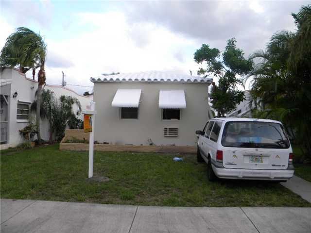 1738 PLUNKETT ST, Hollywood, FL 33020