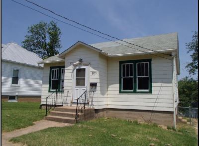 805 West 8th St, Washington, MO 63090