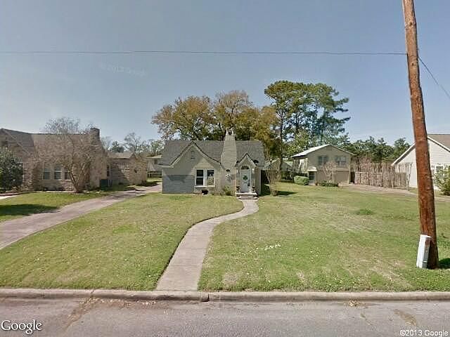 San Jacinto St, Liberty, TX 77575