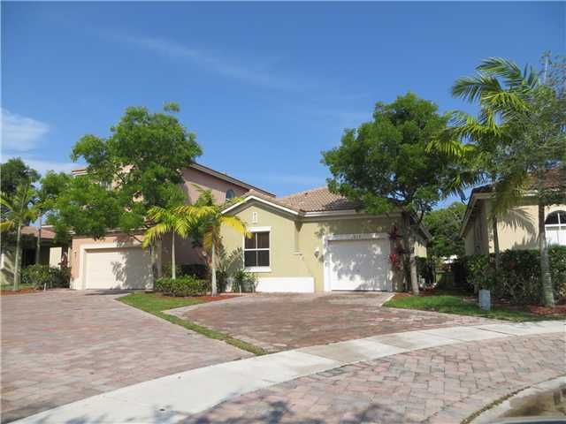 1065 NE 39 AV, Homestead, FL 33033