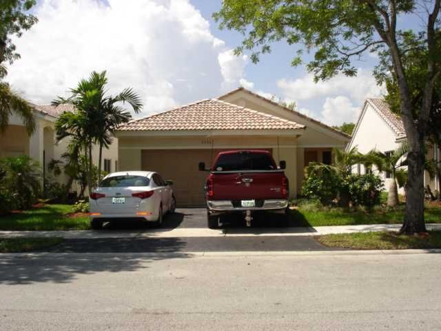 4326 MAHOGANY RIDGE DR, Fort Lauderdale, FL 33331