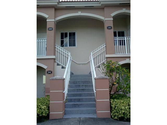 1270 26 ST # 205, Homestead, FL 33035