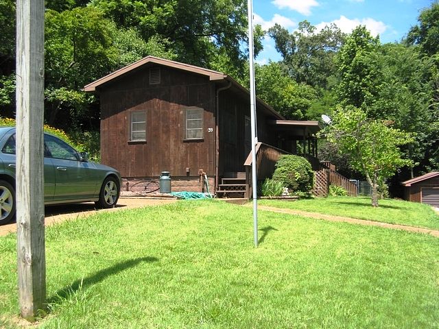 39 3RD STREET, Eddyville, KY 42038