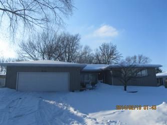 312     Sunny Lane St, Denver, IA 50622