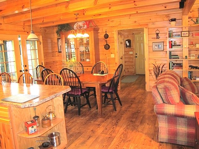 53 LOG CABIN DRIVE, Eddyville, KY 42038