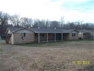 208 Mockingbird Lan, Camden, TN 38320