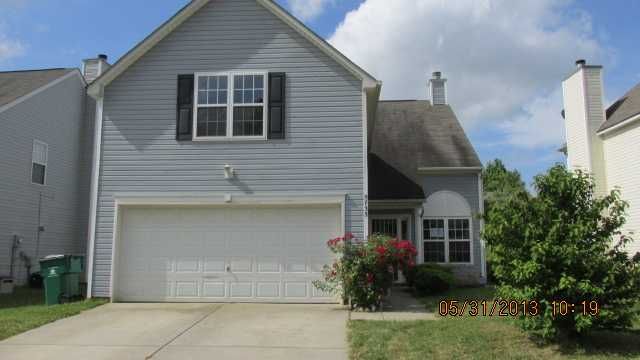 5735 Twin Brook Dr, Charlotte, NC 28269