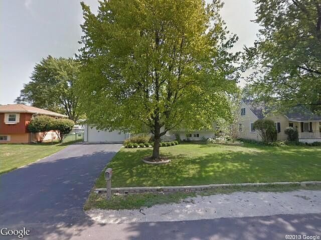 Tennessee Ave, Clarendon Hills, IL 60514