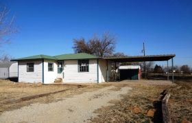 305 N Berry Street, Burkburnett, TX 76354